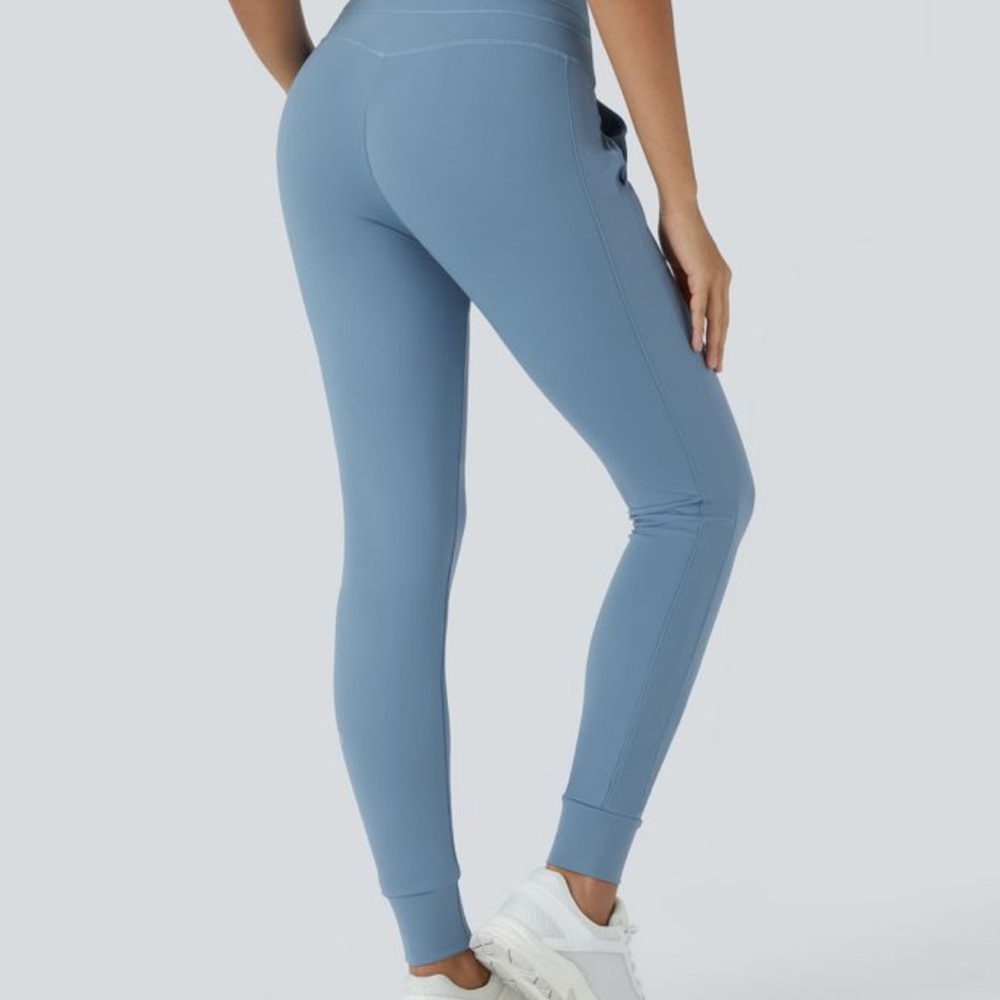 Halara SoftlyZero™ Plush High Waisted Drawstring Pocket Joggers